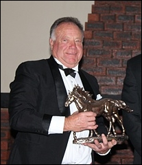Ian Outram, receiving the Anita Akal Industry Award last year at the KZN Breeders Awards. (Photo : Michael Marnewick)