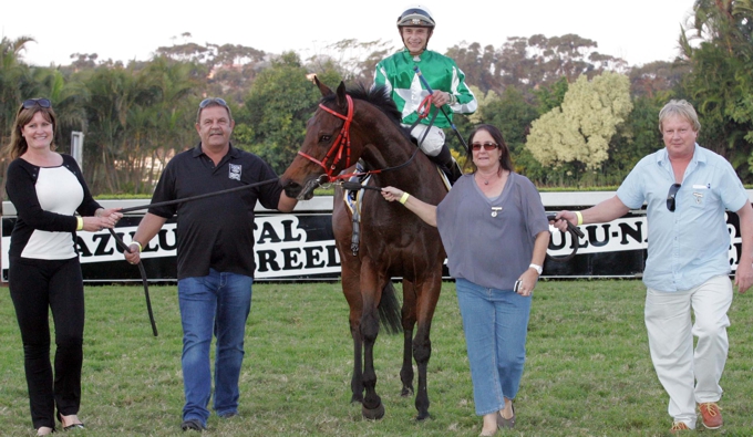 Summerhill-bred Chili Pepper wins the last race of the day, of the R200 000 KZN Breeders Series for winning owners Brian and Yolande Burnard and Hodgson's. Image: Gold Circle