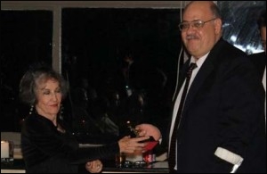 Madigan's owner, Mr John Koumides receiving his award for Champion Owner. Image: sportingpost.co.za