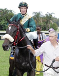 Mystical Mouse lead in with trainer Garth Puller. Image: Gold Circle