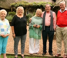 Anne Veltman, Joyce Scott, Pauline and Keith Young, Robin Scott. Image: Ian Todd