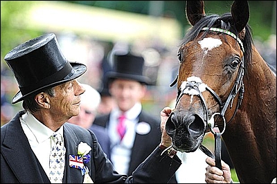 Trainer Sir Henry Cecil with Frankel, after his last race. Click on the image to view Frankel's finale. Image: thesun.co.uk