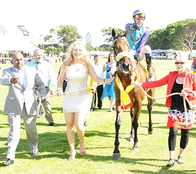 Martial Eagle's winning lead-in with Yogas Govender and Sabine Plattner. Image: Gold Circle